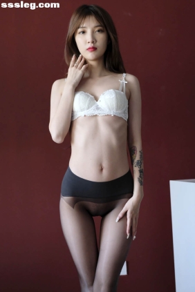 素人美模佳菲私房写真集[620P1.94G]